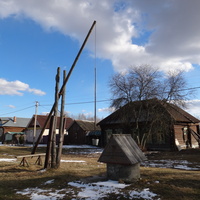 Дома 37, 39, 41 в деревне Поздняки.