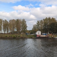 Паром через канал им. Москвы