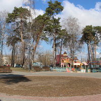 В Екатерининском сквере.