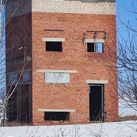 Заброшенное сооружение трансформатора