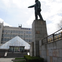 Памятник Ленину.