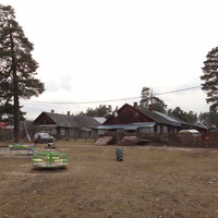 Дома в восточной стороне посёлка.