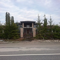 Один из домов в деревне.