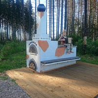 Емеля на печке на территории туристического комплекса "Миловка".