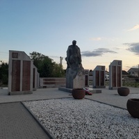 Братская могила Советских воинов, погибших в период Сталинградской битвы