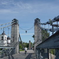 Цепной мост через реку Великая