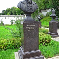 Вознесенский Печерский мужской монастырь. Cквер с бюстами российских правителей. Аллея династии Рюриковичей. Великий князь Василий Васильевич Тёмный.