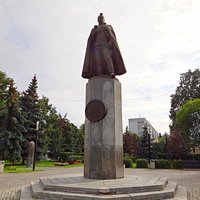 Памятник П.Н. Нестерову на Верхне-Волжской набережной.