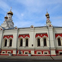 Храм иконы Божией Матери Всех скорбящих Радость на ул. Нестерова. 2. Вид со стороны ул. Минина.