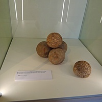 «Град на усть Оки» — двухуровневая экспозиция в Никольской башне Нижегородского кремля. Раздел жизни, быта средневекового города и воинские атрибуты..