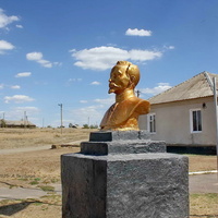 Памятник-бюст Ф.Э.Дзержинскому