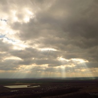 Вид от объездной дороги южнее г.Светлоград на оз.Солёное и расположенные на его берегу постройки хут.Солёное Озеро
