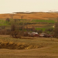 Вид от объездной дороги южнее г.Светлоград на оз.Солёное и расположенные на его берегу постройки хут.Солёное Озеро
