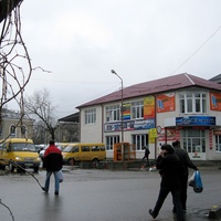 На ул.Гагарина у выезда с территории автовокзала. 16.04.2011г.