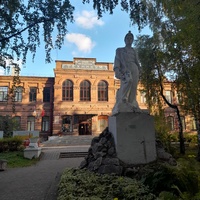 Скульптура "Рабочий"