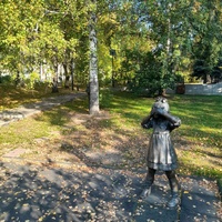 Скульптурная композиция "Прятки"