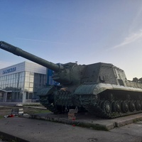 Памятник ИСУ-152