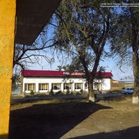 Кафе "Дорожное", вид с автотрассы 07К-020.