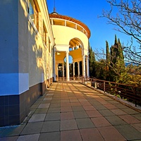 Санаторий "Горный" в п.г.т. Курпаты. Ротонда у клуба и столовой.