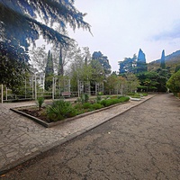 Санаторий "Горный" в п.г.т. Курпаты. Площадка перед главным входом в 1-й корпус.