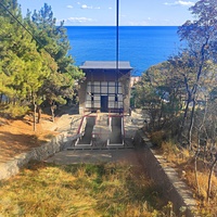 Санаторий "Горный" в п.г.т. Курпаты. Нижняя станции санаторной канатной дороги.