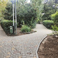 Аллеи в сквере «Комсомолец» (народное название «сквер Руданского»).