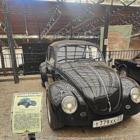 Музей автомобильного искусства. Модель Volkswagen Beetle (Жук) 1973г. "Жук" - самое массовое авто в истории, выпуск. без пересмотра базов. конструкции с 1938 по 2003гг. Всего изготовили более 21 млн. экз. Жук - прародитель линейки спорткаров «Порше»