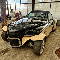 Музей автомобильного искусства. Модель Shark (Акула). За основу дизайна взяли ГАЗ-М-20 (Победа), а донором послужи Mercedes (победитель всех выставок).