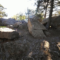 На горе Урьянда (Крестовая). Предположительно остатки древней крепости Ореанда-Исар.