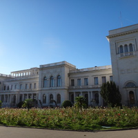 Большой дворец Ливадийского дворцово-паркового ансамбля — бывшая южная резиденция российских императоров.