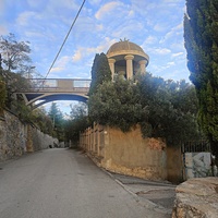 Беседка на Прибрежной улице в Мисхоре.