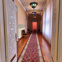 Дворц.-парк. ансамбль "Дюльбер" постройки 1895-1897гг. Инициатор - велик. князь П. Н. Романов. Проект всего ансамбля с учётом эскизов Романова разраб. ялт. арх. Н. П. Краснов, парк высажен с участ.  крым. садов. Л. Кремера. Интерьер дворца "Дюльбер".