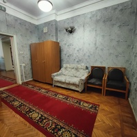 Дворц.-парк. ансамбль "Дюльбер" постройки 1895-1897гг. Инициатор - велик. князь П. Н. Романов. Проект всего ансамбля с учётом эскизов Романова разраб. ялт. арх. Н. П. Краснов, парк высажен с участ.  крым. садов. Л. Кремера. Интерьер дворца "Дюльбер".