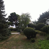 Архитектурно-парковый комплекс Юсуповского дворца в посёлке Кореиз. Площадь парка — около 16 га, создан известным ландшафтным дизайнером Карлом Кебахом и директором императорского ботанического сада Николаем Гартвисом в 1820-х гг.