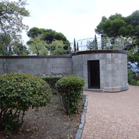 Архитектурно-парковый комплекс Юсуповского дворца в посёлке Кореиз. Площадь парка — около 16 га, создан известным ландшафтным дизайнером Карлом Кебахом и директором императорского ботанического сада Николаем Гартвисом в 1820-х гг. Бункер Сталина.