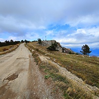 На плато Ай-Петри. Дорога от горы Ай-Петри к посёлку Охотничье.