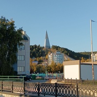 Памятник Первооткрывателям земли Югорской