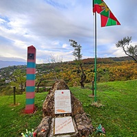 Памятник в селе Верхняя Кутузовка на месте боя  3-4 ноября 1941 г. бойцов 314-го отдельного батальона связи пограничных войск НКВД с фашистами.