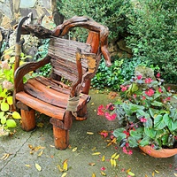 На территории кафе «Крымский дворик Улу-узень» недалеко от водопада Джур-Джур.