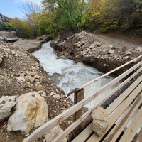 На речке Улу-узень» недалеко от водопада Джур-Джур.
