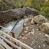 На речке Улу-узень» недалеко от водопада Джур-Джур.