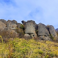 "Долина привидений" на склоне горы Южная Демерджи.