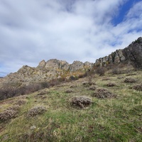"Долина привидений" на склоне горы Южная Демерджи.