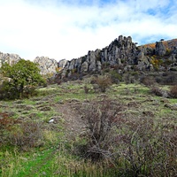 "Долина привидений" на склоне горы Южная Демерджи.