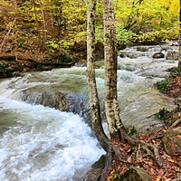 Серия из верхних каскадов водопада Джур-Джур на реке Улу-узень по территории гос. природного гидрологического заказника регионального значения «Хапхальский».