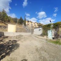 На территории СОСЛ МЭИ "Алушта". Жилые домики "Стрельбище".