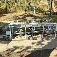 На территории СОСЛ МЭИ "Алушта". Умывальники.