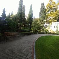 Парк на территории санатория «Пушкино» — памятник садово-парковой архитектуры начала XIX века.