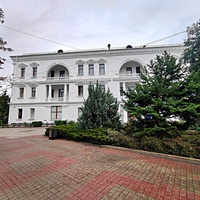 Гостиница Киста — бывший отель в историческом центре города у Графской пристани (ныне пл. Нахимова, 2; здание принадлежит Техническому управлению Черноморского флота РФ. Своим названием обязана первому владельцу гостиницы голландцу Фердинанду Кисту.