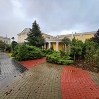 Сквер Республики и д.14/9 по Екатерининской улице.